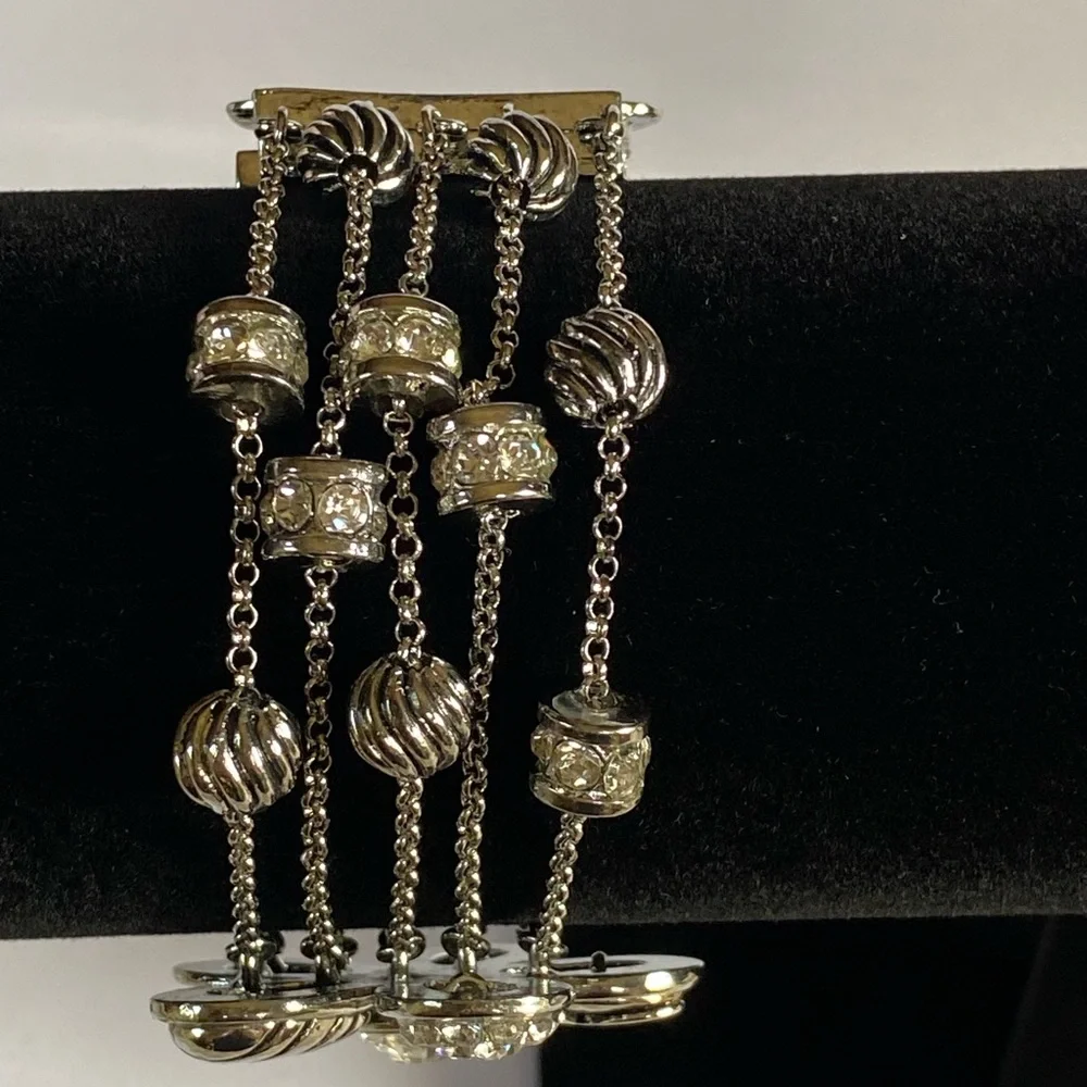 Vintage 4 Strand Large Silver & Crystal Magnetic Bracelet - Picture 12 of 12